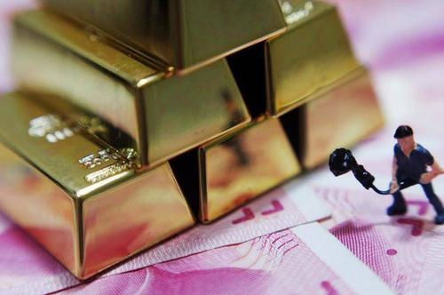 祸起跨界黄金“铁帽子王”退市秋林落幕