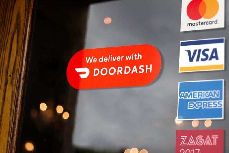 DOORDASH(DASH)股票重获亏损,宣布建立RITEAID(RAD)合作伙伴关系